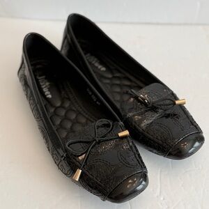 ✨ Black Patent Quilted Flats with Bow Women’s 41 ✨ Feets Like 9